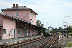 VT650 710 im Bahnhof Münchberg